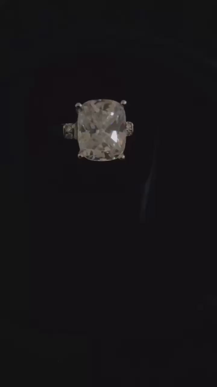 Cushion Cut Ring